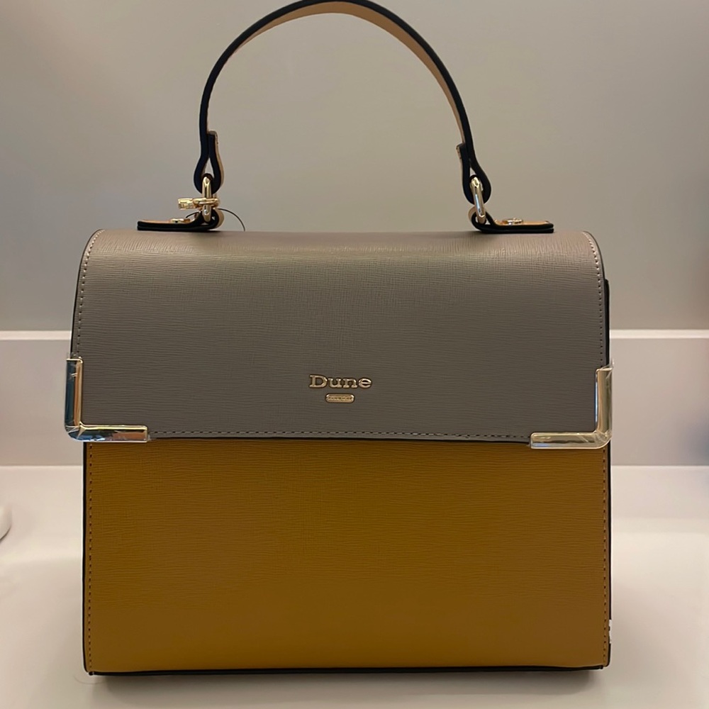 Exceptionally classy Dune purse